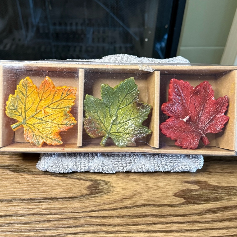 NIB Floating Candles-3 Maple Leaves-Red, Green, Yellow